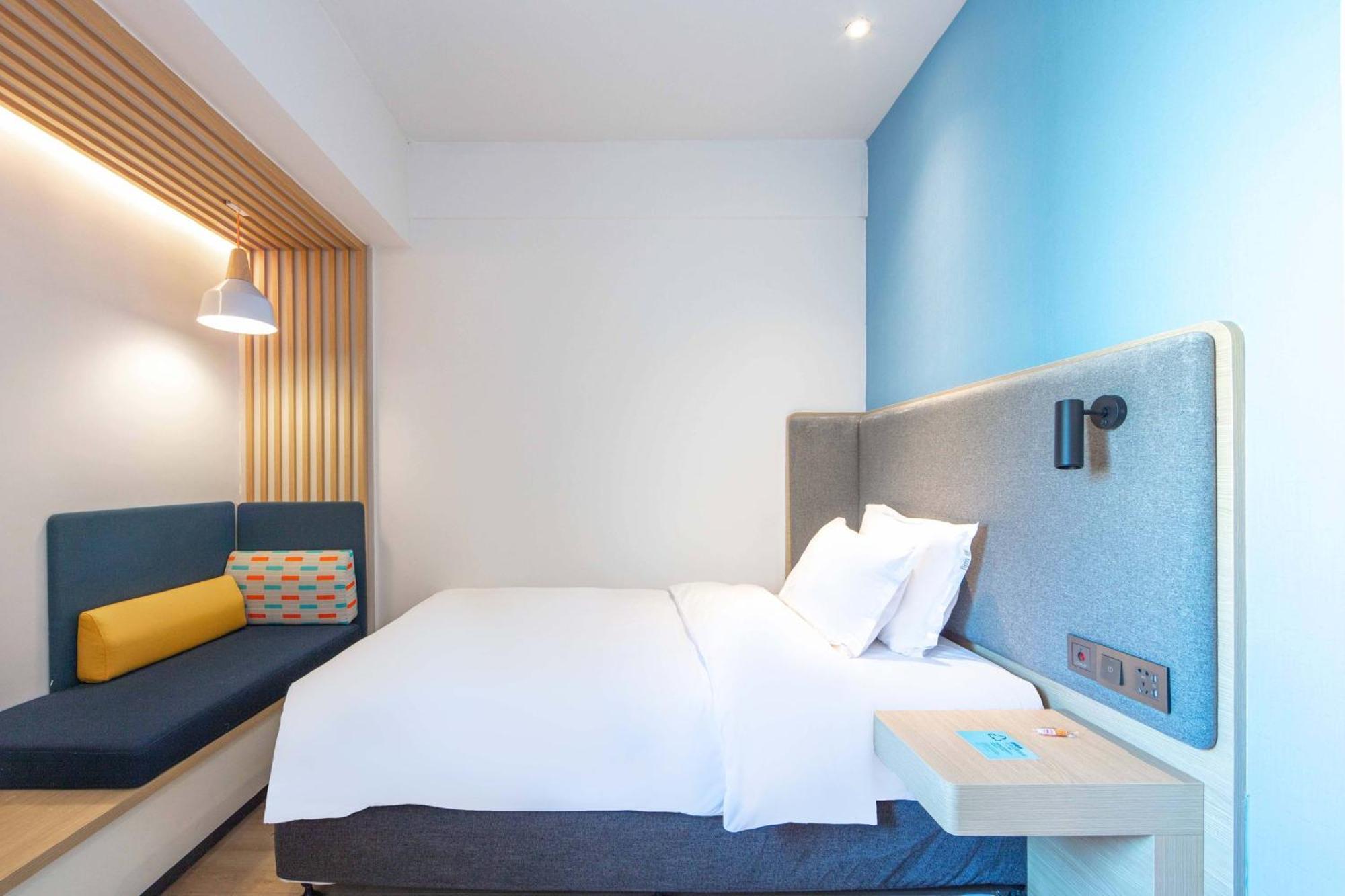 Holiday Inn Express Shanghai Pudong Airport By Ihg Kültér fotó