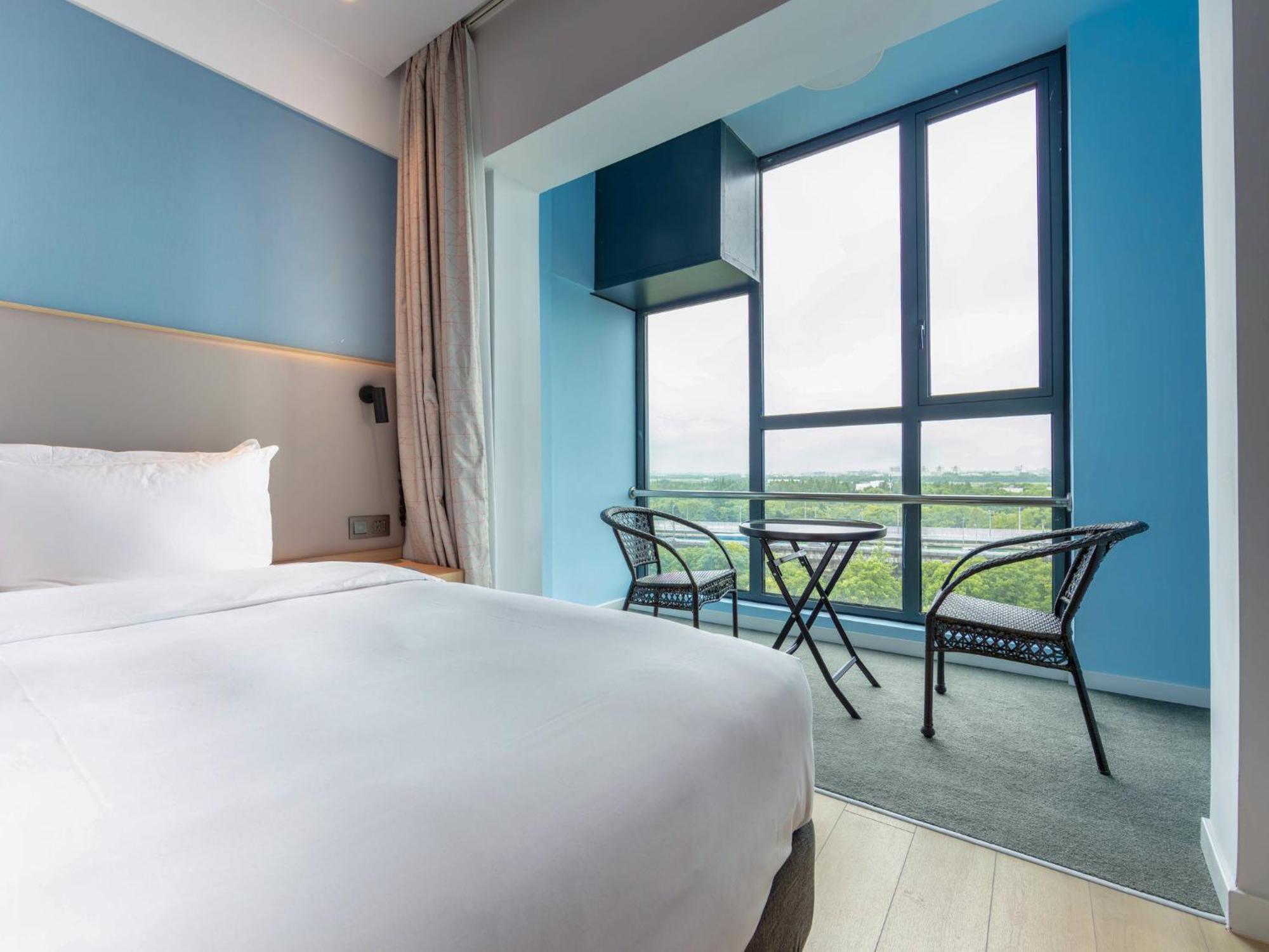 Holiday Inn Express Shanghai Pudong Airport By Ihg Kültér fotó