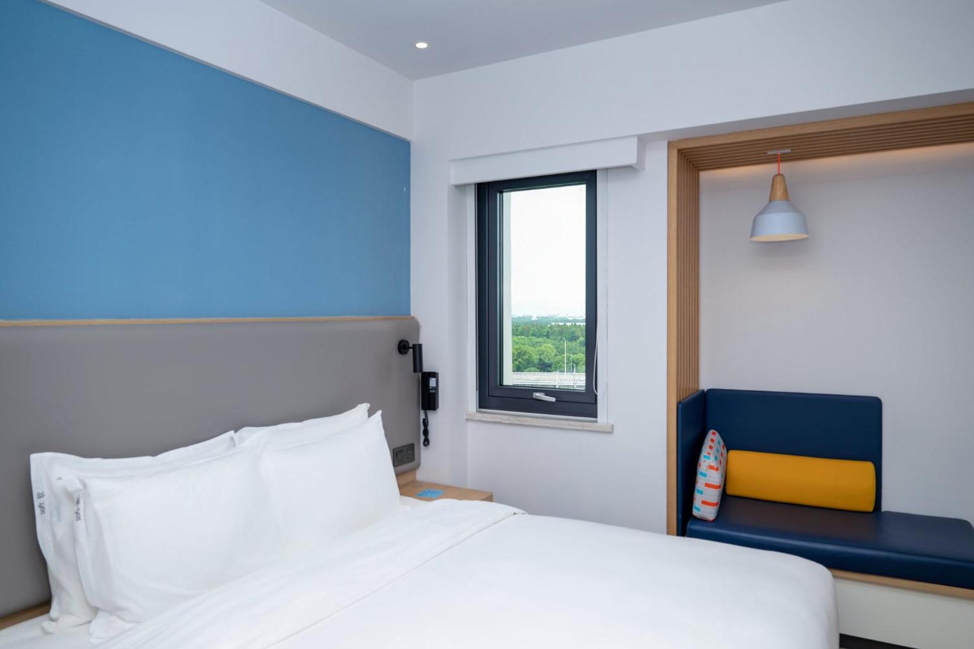 Holiday Inn Express Shanghai Pudong Airport By Ihg Kültér fotó